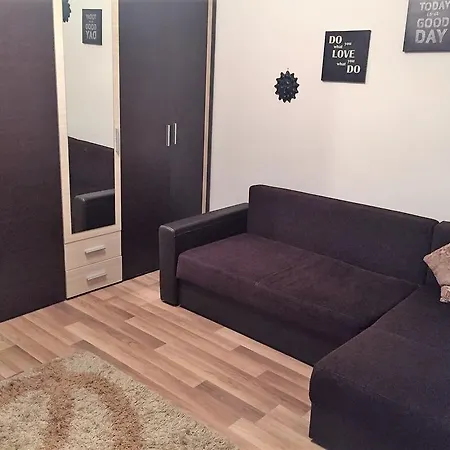Garsoniera Pentru Untold *